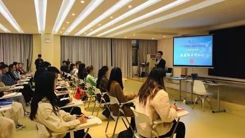 自考本科拿证速度揭秘：各省差异及影响因素